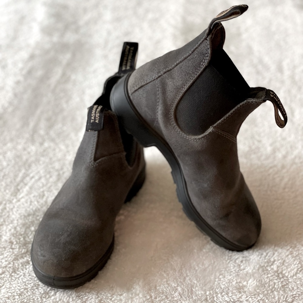 Blundstone 1910 Suede Boots